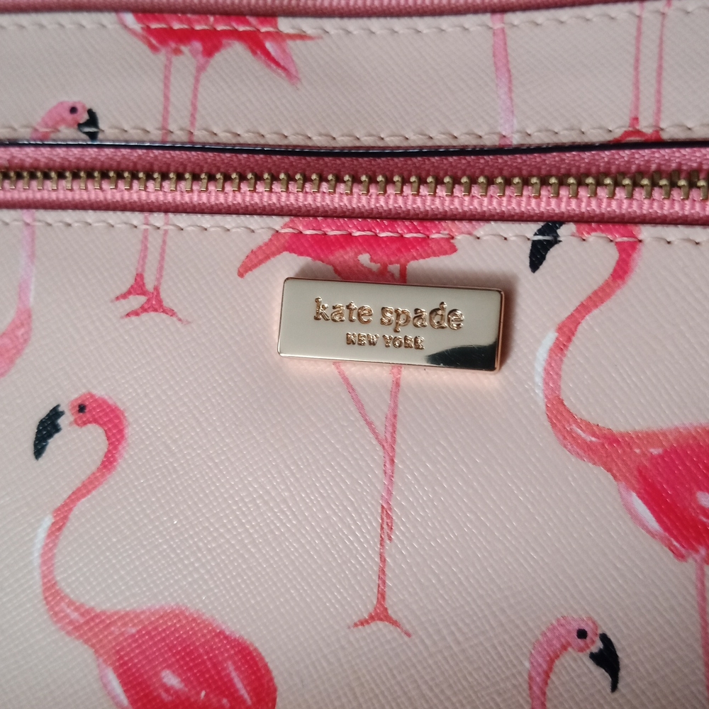 Kate Spade wristlet - Picture 2 of 16